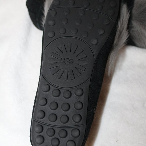 NIB UGG KALEY WISP SUEDE SLIPPERS MOCASSINS BLACK GRAY - Picture 7 of 7